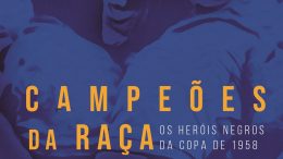 alt = "Capa do e-book Campeões da Raça. Em tons de azul, mostra dois jogadores se abraçando."