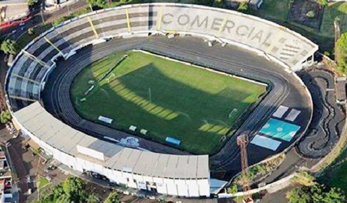 estádio do comercial de ribeirão preto visto de cima. um dos imóveis que vão a leilão nesta quarta.