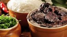 imagem de uma feijoada em cumbucas