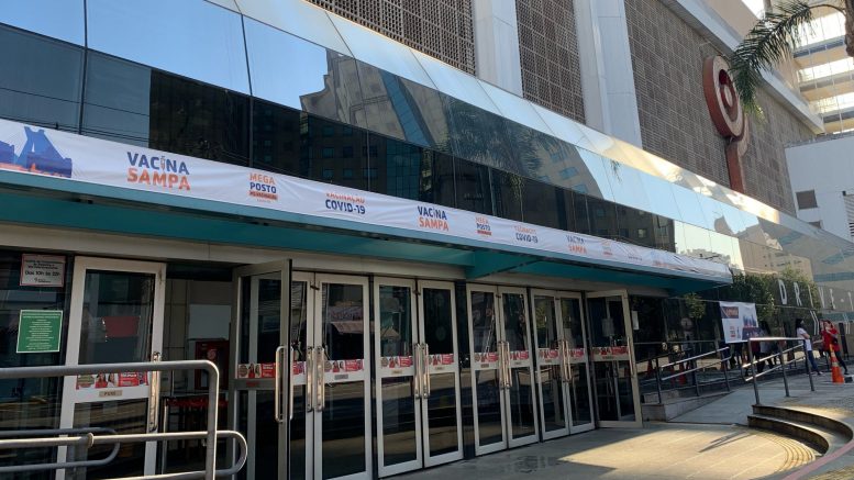 fachada lateral do shopping ibirapuera onde será a entrada do megaposto de vacinação