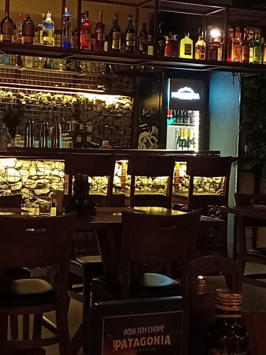 Bar do Varal87, ambiente em que os cães são bem-vindos. 