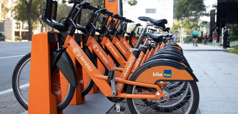 imagem de estaçao de bikes compartilhadas da BikeItau