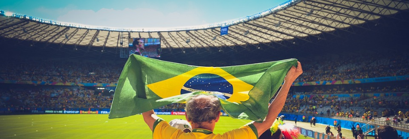 A bola vai rolar. Venha assistir aos jogos do Brasil com a #TorcidaShalom