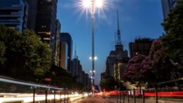 imagem do final da tarde da avenida Paulista