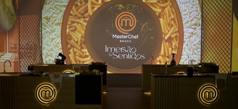 imagem da exposição que reproduz o cenário do programa Master Chef