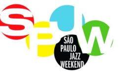 logo da são paulo jazz weekend, com as iniciais em circulos coloridos